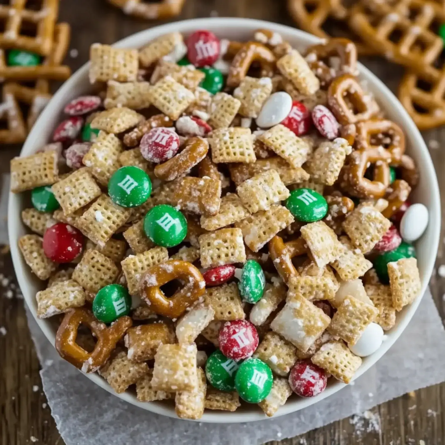 Quick Sweet Holiday Chex Mix: Your 15-Minute Christmas Treat